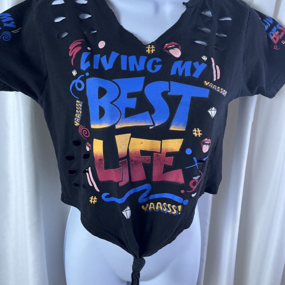 On Fire Women’s Graphic Crop Top Multicolor Size M Living My Best Life Casual - Picture 4 of 9